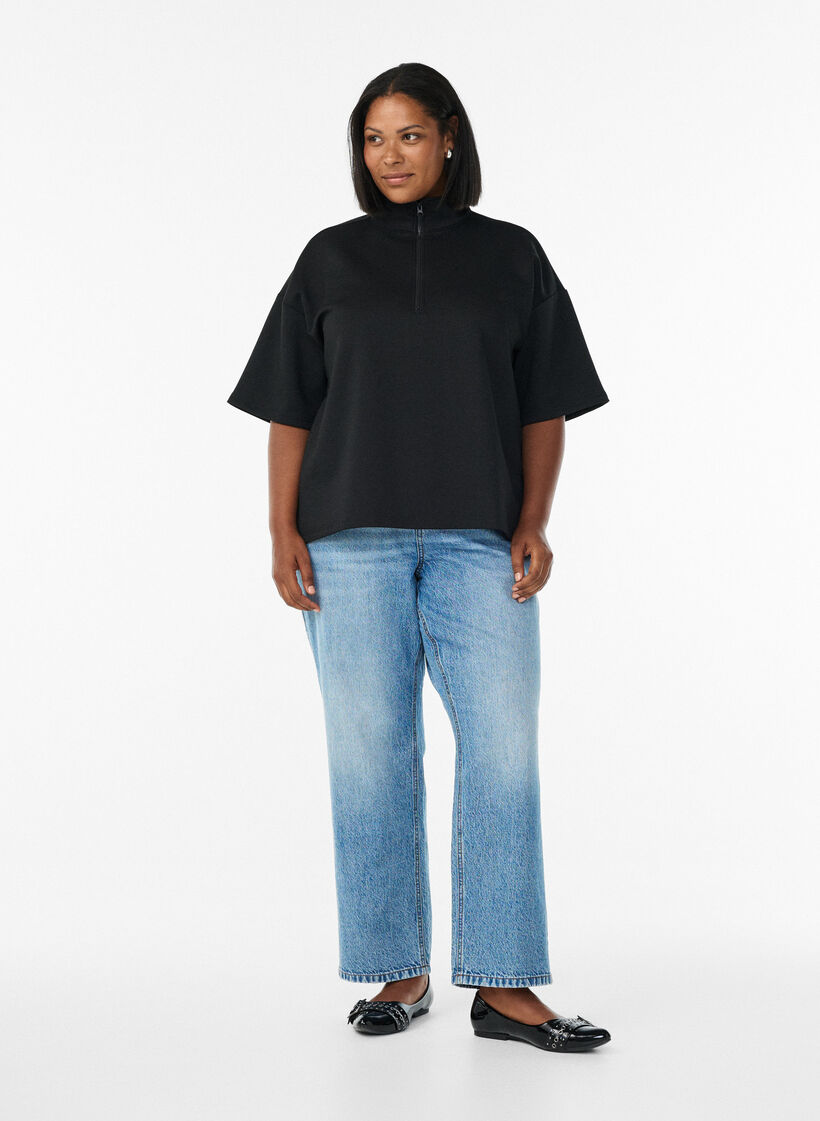 Kortermet genser med høy hals, Svart, Model image number 1