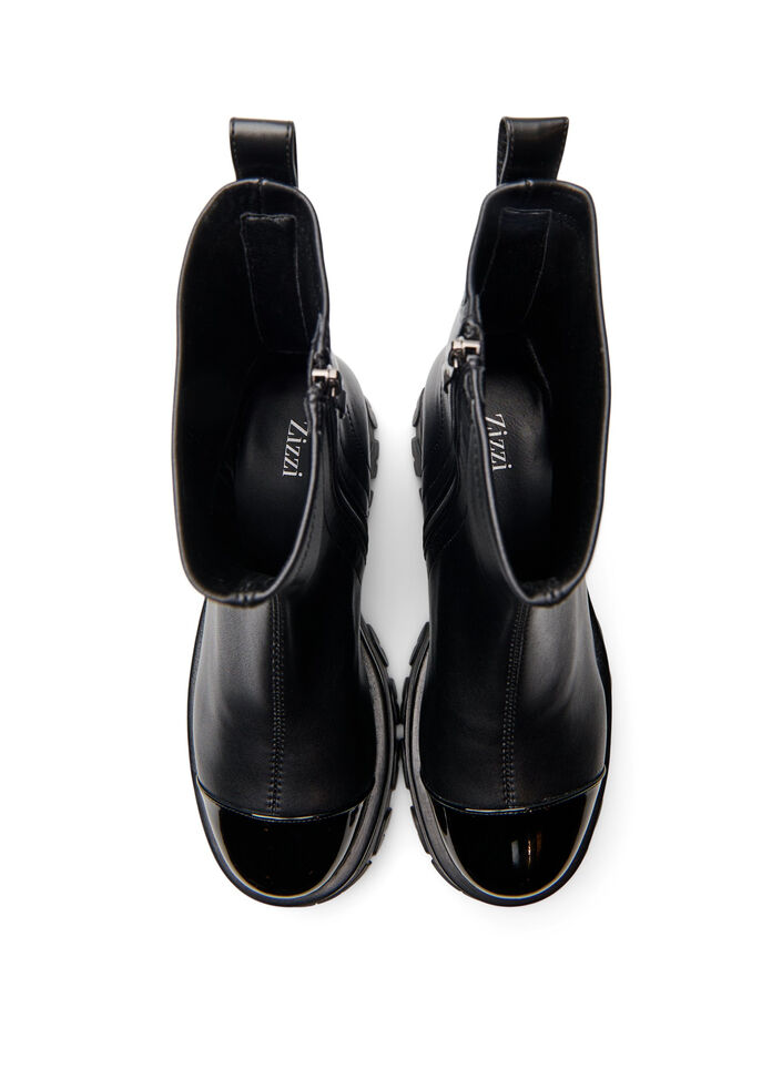 Wide fit – Chunky ankelstøvel med lakkerte detaljer, Svart, Packshot image number 2