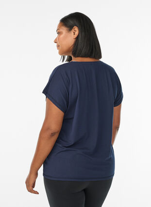 Zizzi Ensfarget T-skjorte til trening, Blå, Model image number 2