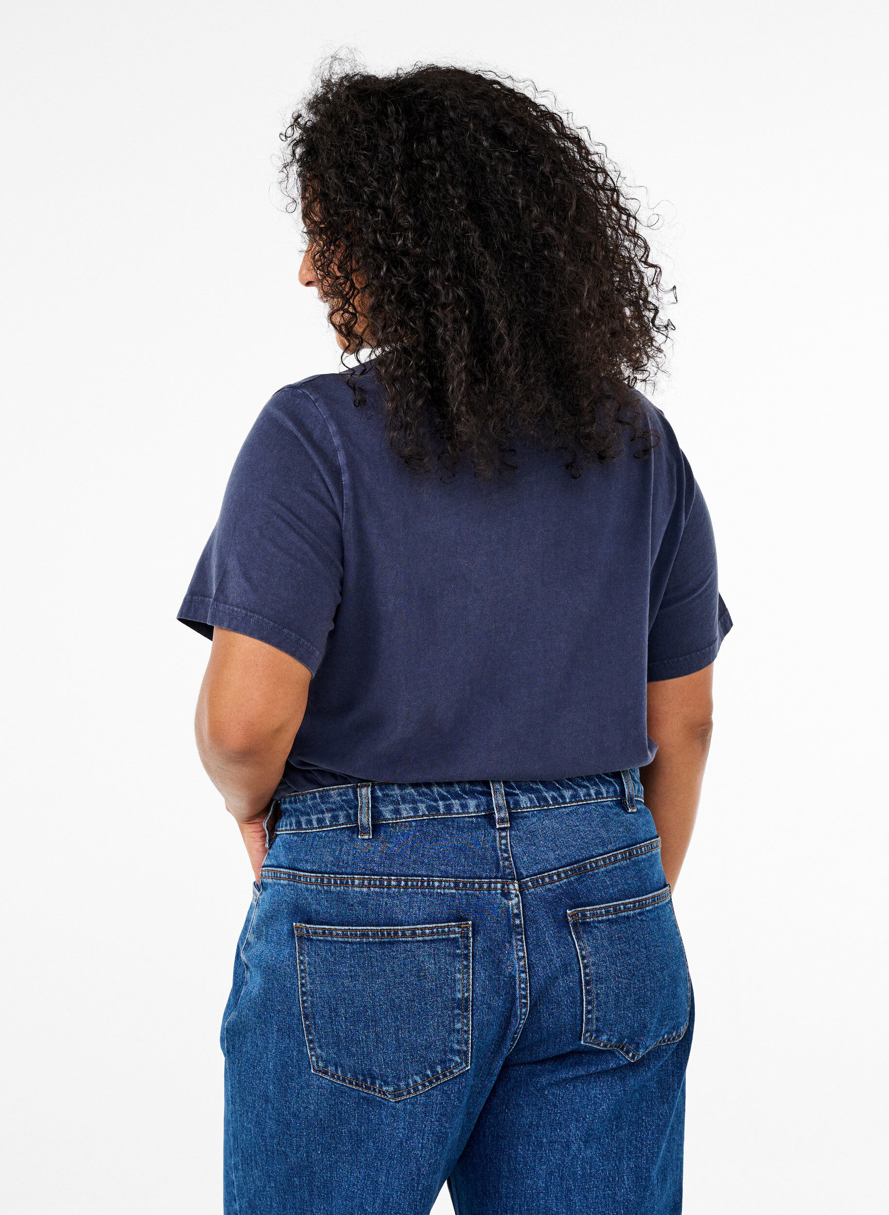 Zizzi T-skjorte med maljer og trykk, Navy Washed , Model image number 1