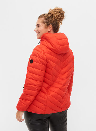 Lettvektsjakke med hette, Fiery Red, Model image number 1