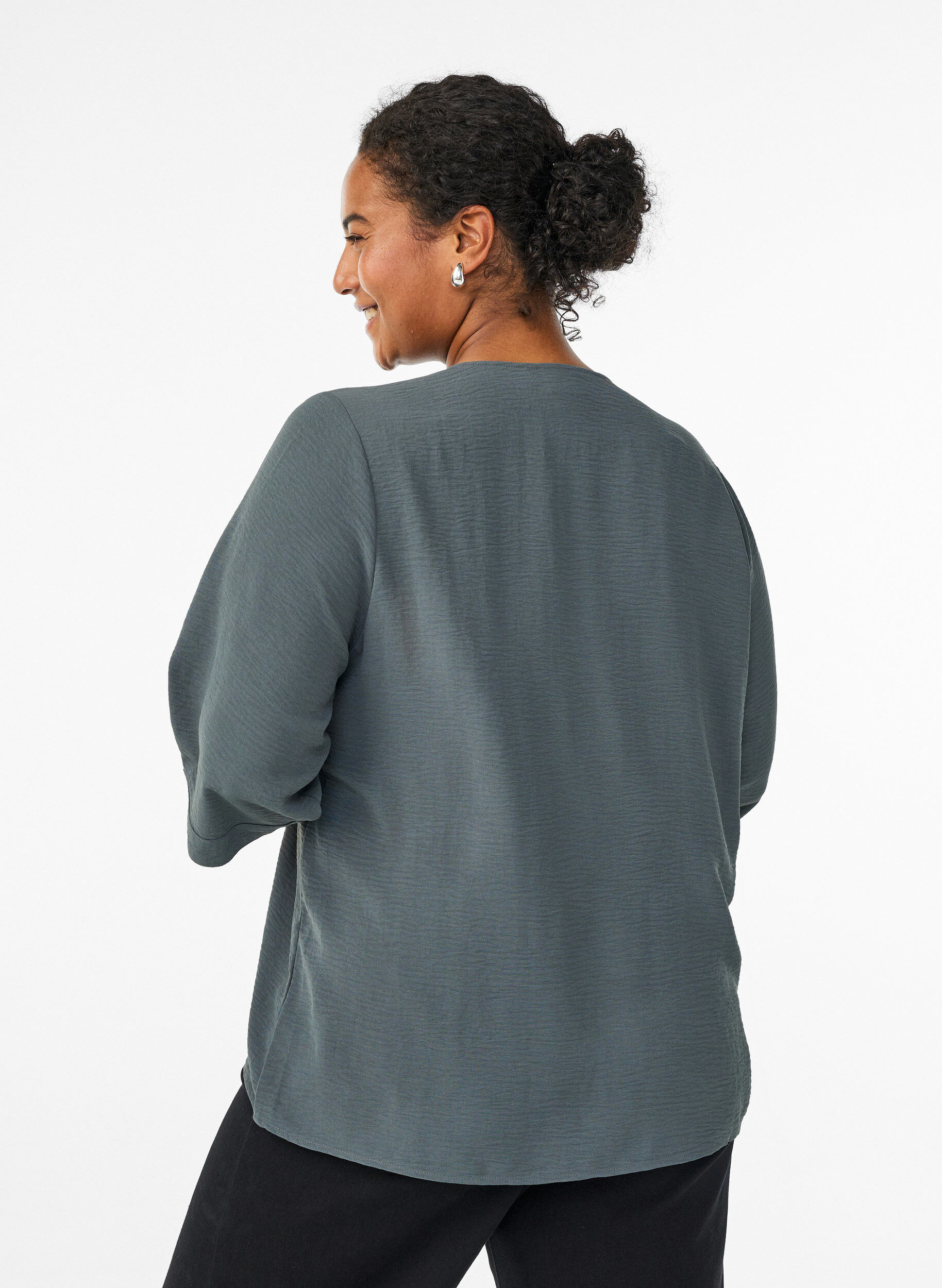 ZizziSkjortebluse med v-hals og 3/4 ermer, Gr&oslash;nn, Model image number 2