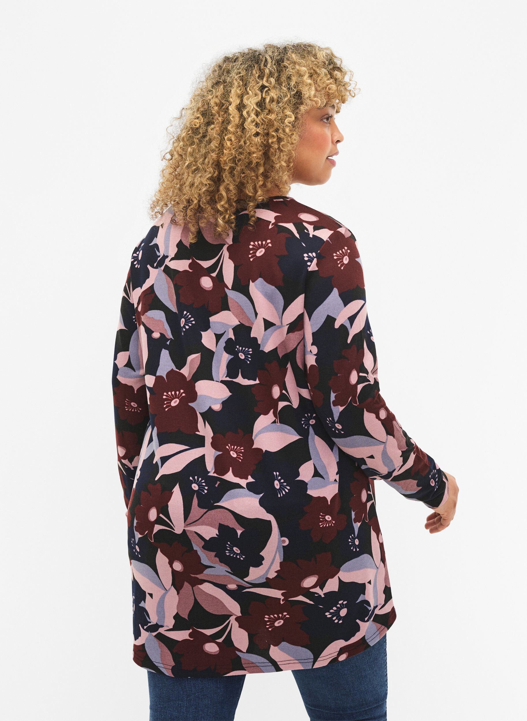 Zizzi Blomstret bluse med lange ermer, Black Rose Flower, Model image number 1