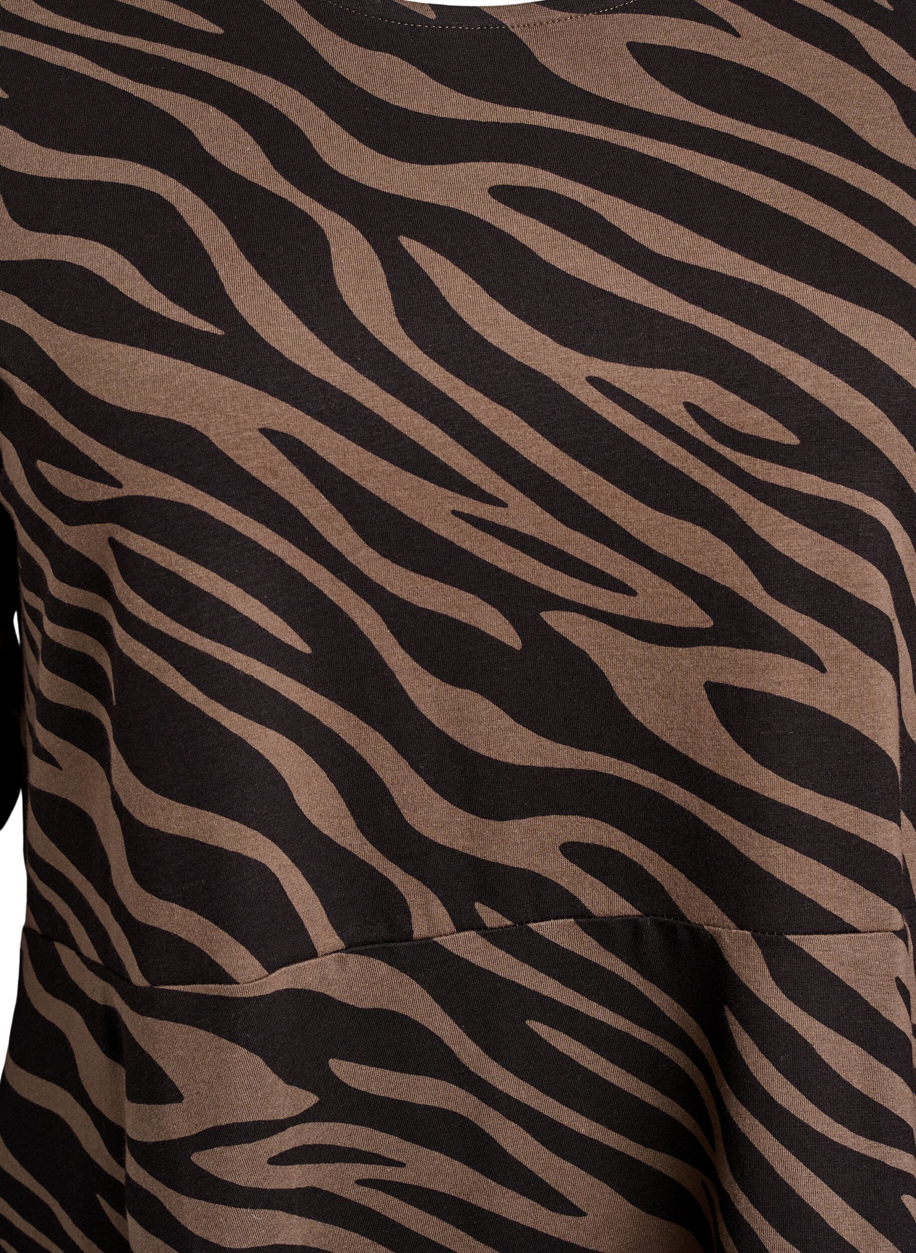 Zizzi Langermet kjole med rund hals og sebram&oslash;nster, Walnut Zebra, Packshot image number 2