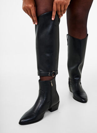 Zizzi Wide fit - Lang støvel med avtakbart skaft, Black, Model image number 3