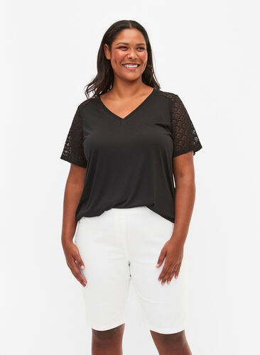 Zizzi Tettsittende shorts med baklommer, White, Model image number 0