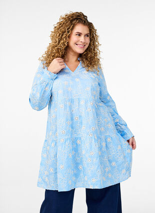 Zizzi Kjole med broderte blomster og lange ermer, Della Robbia Blue, Model image number 0