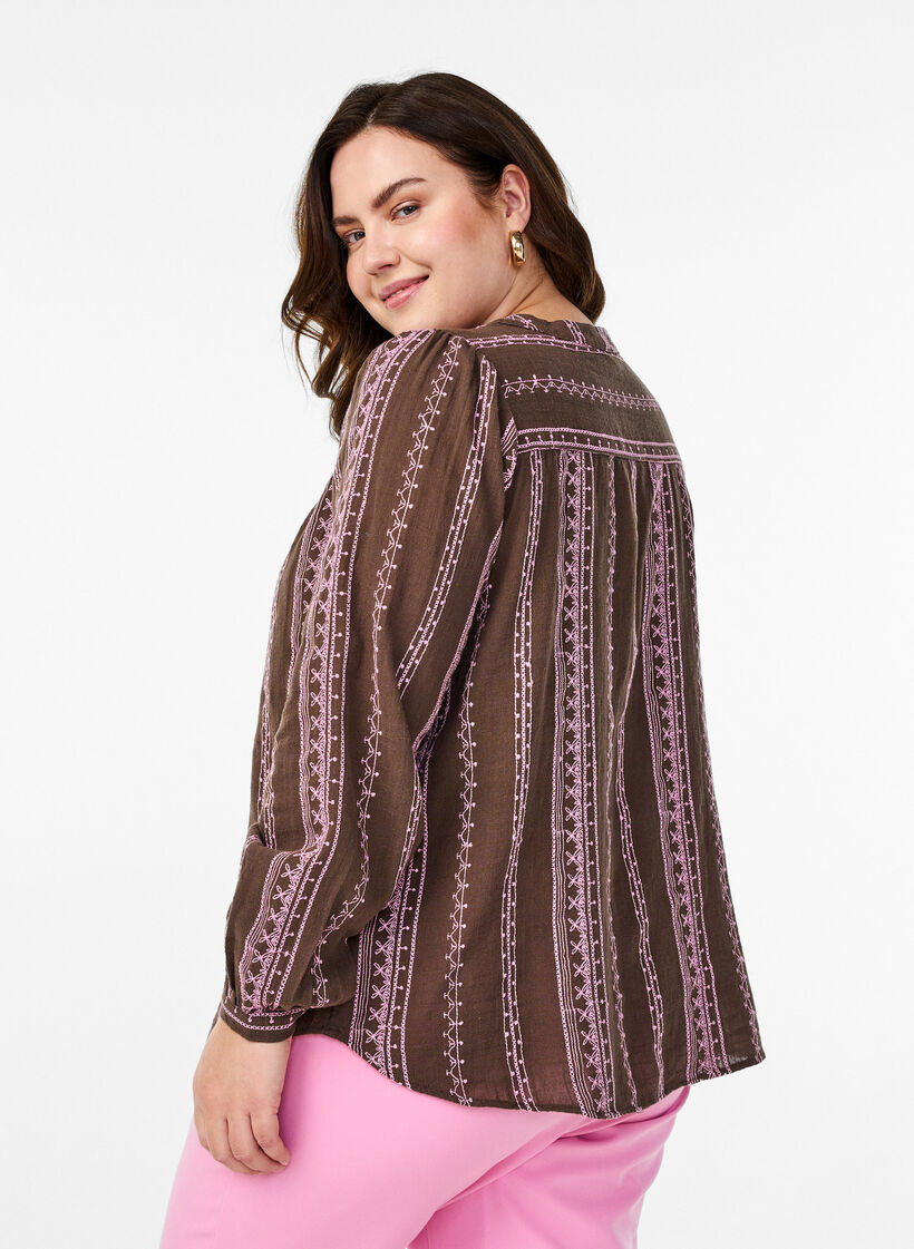 Bluse med brodert mønster, Brun, Model image number 2