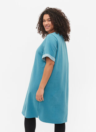 Kjole med korte ermer og splitt, Brittany Blue, Model image number 1