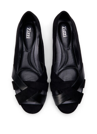 Zizzi Ballerinasko med spiss tå og bred passform, Black, Packshot image number 2