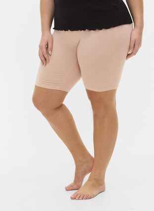Zizzi Sykkelshorts i viskose, 2 stk., Beige, Model image number 3