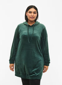 Velurkjole med hette, Scarab, Model