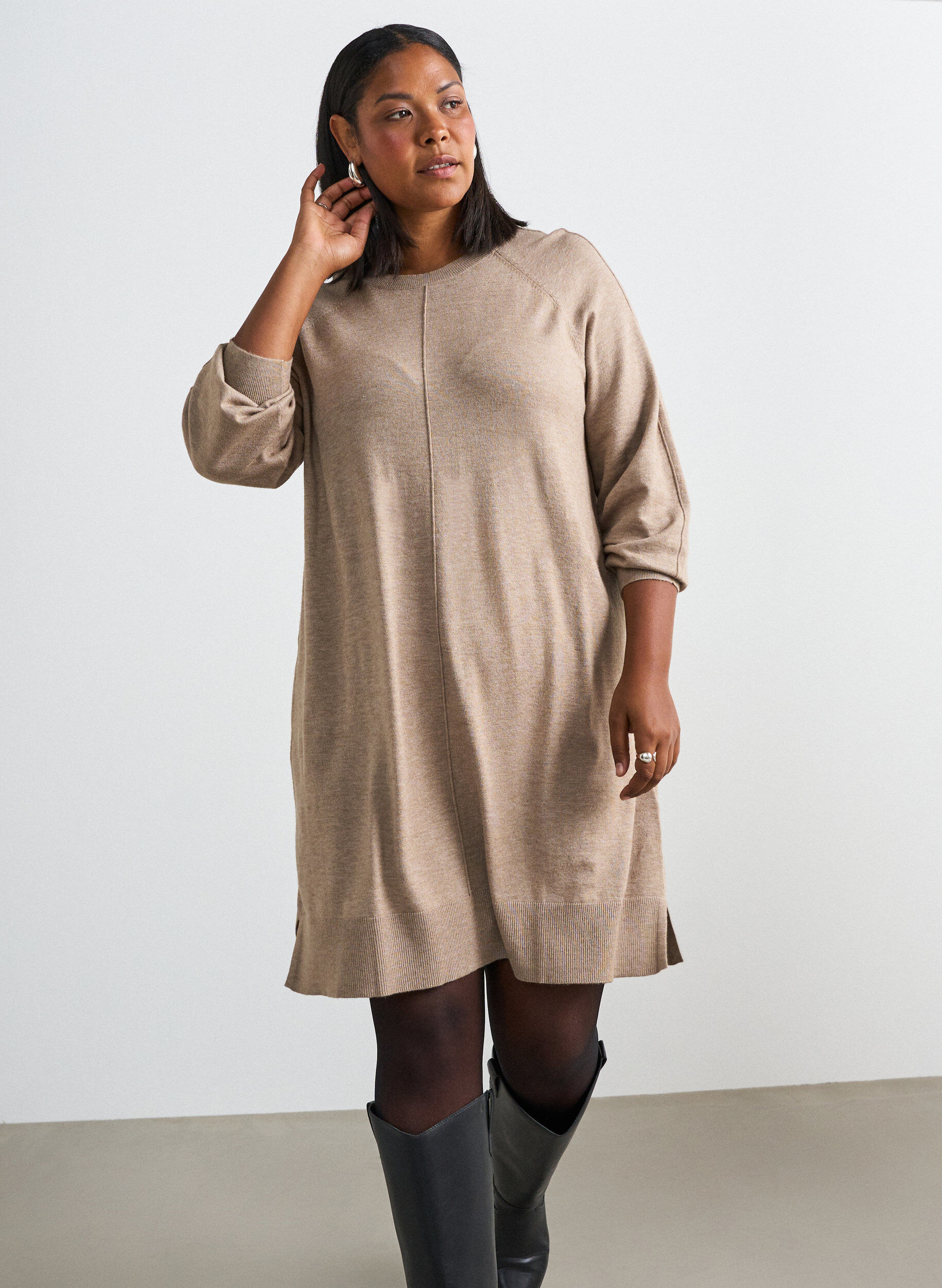 ZizziKort strikkekjole med raglanermer og en midts&oslash;m, Beige, Model image number 0