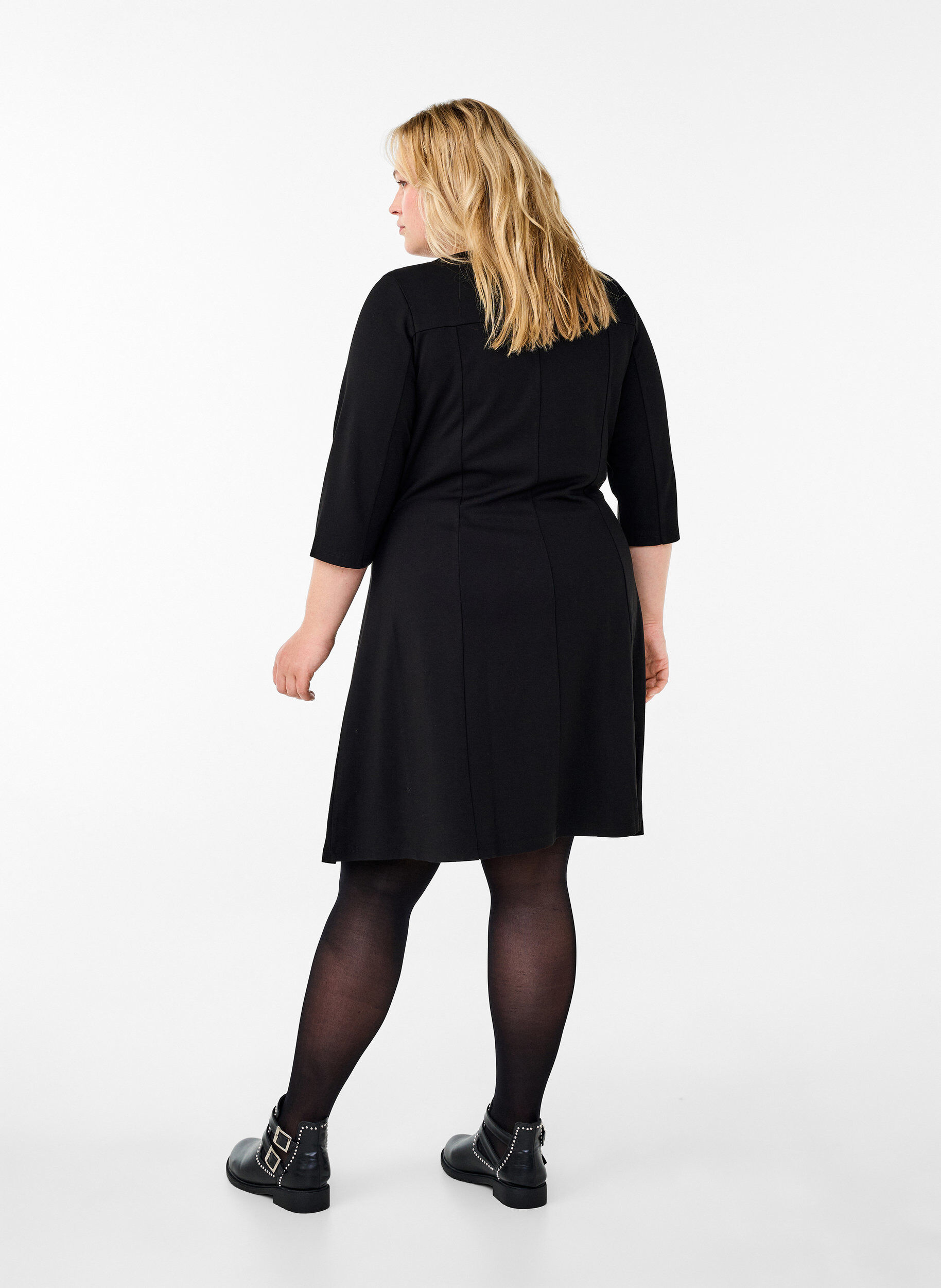 ZizziKjole i A-linje med 3/4-ermer, Svart, Model image number 2