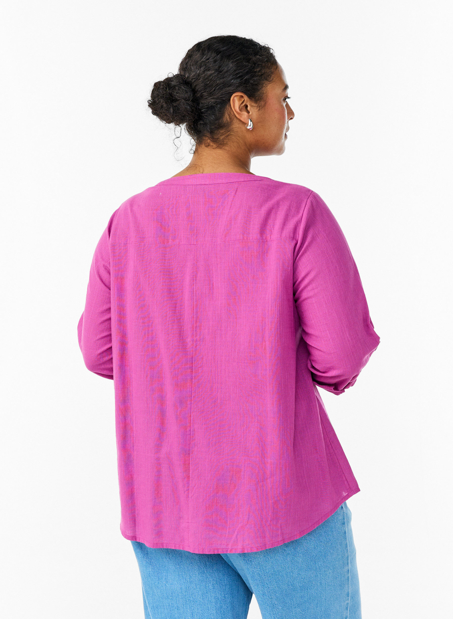 Zizzi Bluse i bomull med V-hals, Rosa, Model image number 2