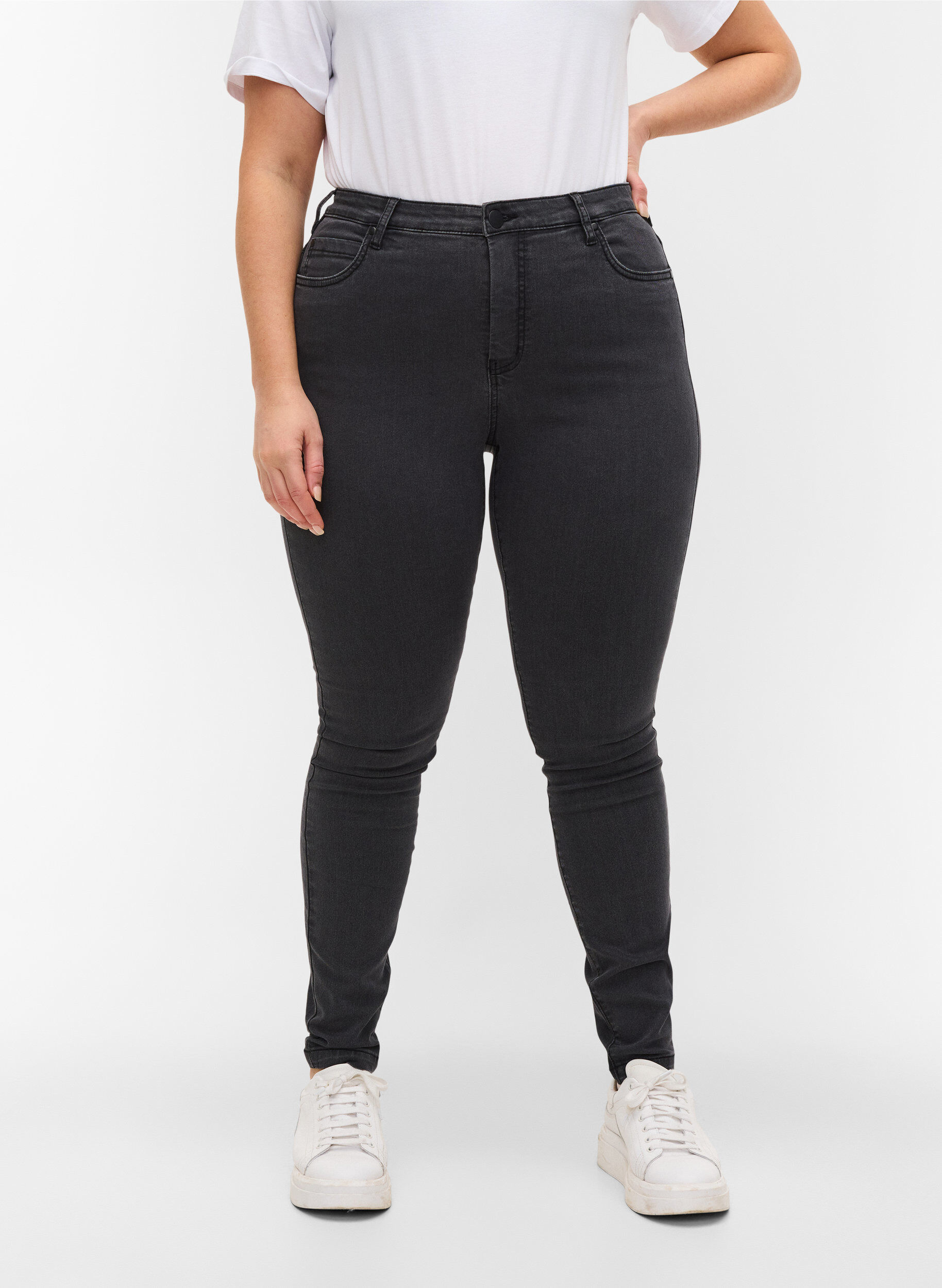 Zizzi Super slim Amy jeans med h&oslash;yt liv, Gr&aring;, Model image number 3