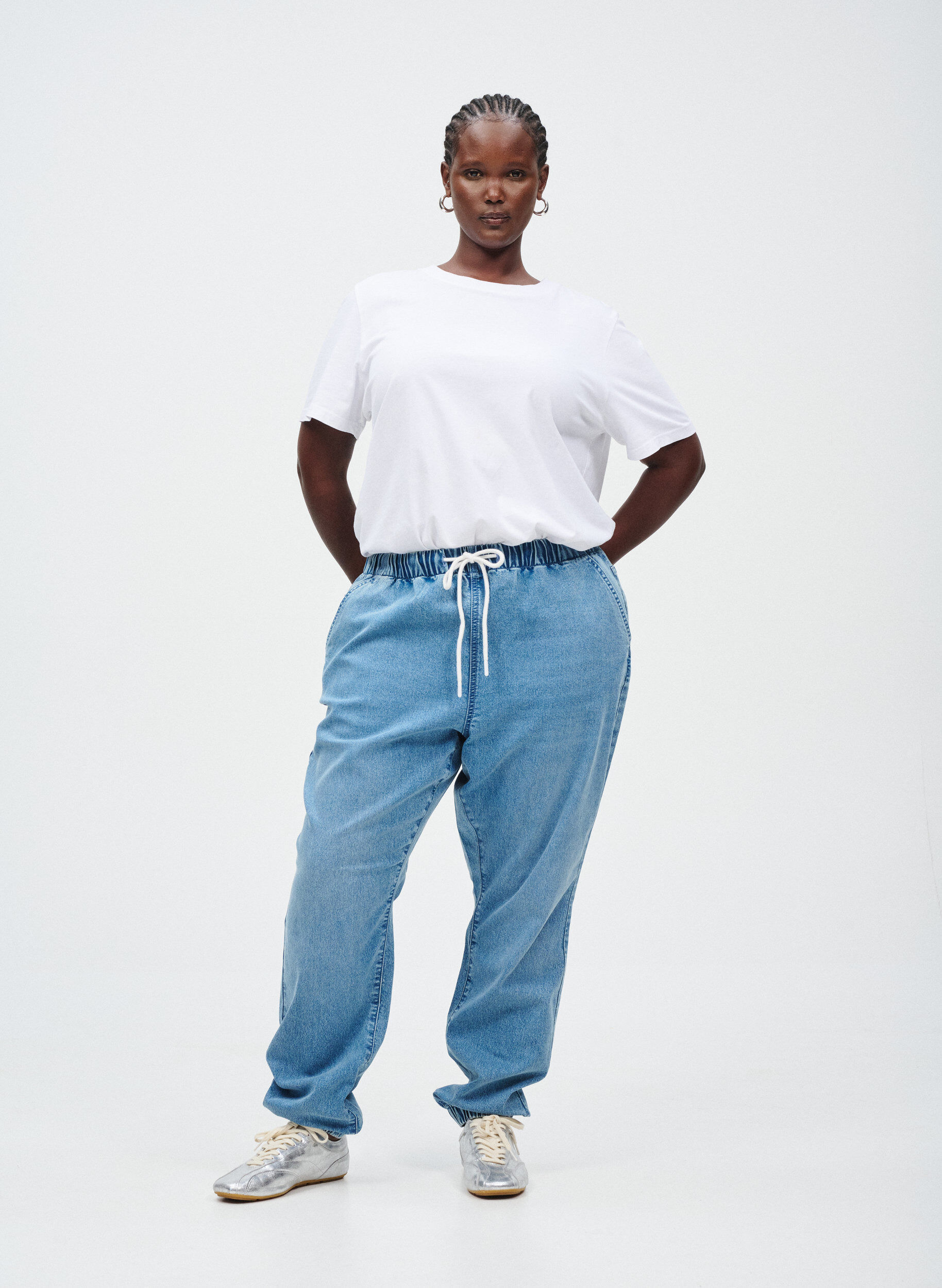 ZizziJoggebukse i denim med lommer, Bl&aring;, Image image number 0