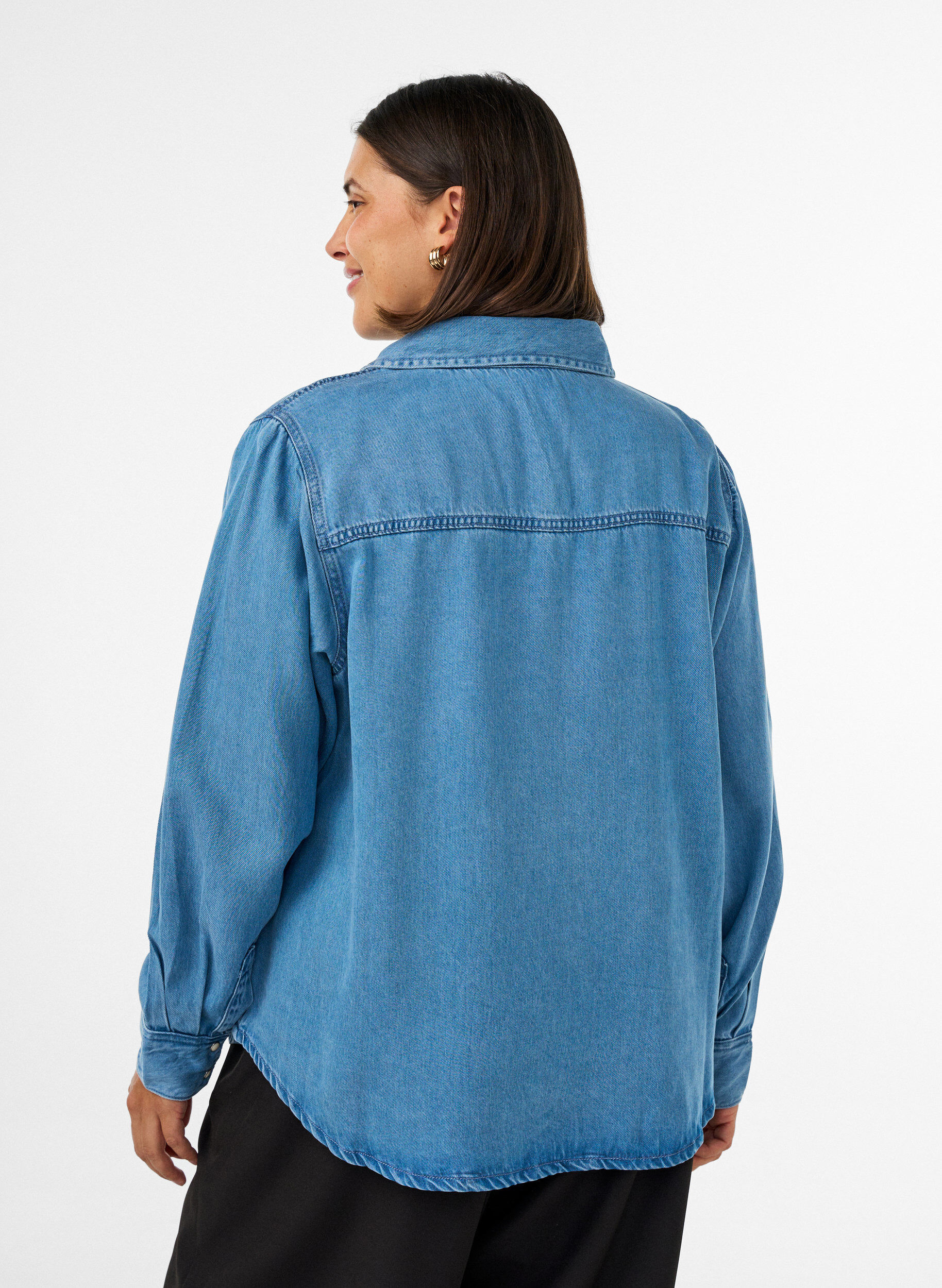 ZizziDenimskjorte i lyocell med trykknapper, Bl&aring;, Model image number 2