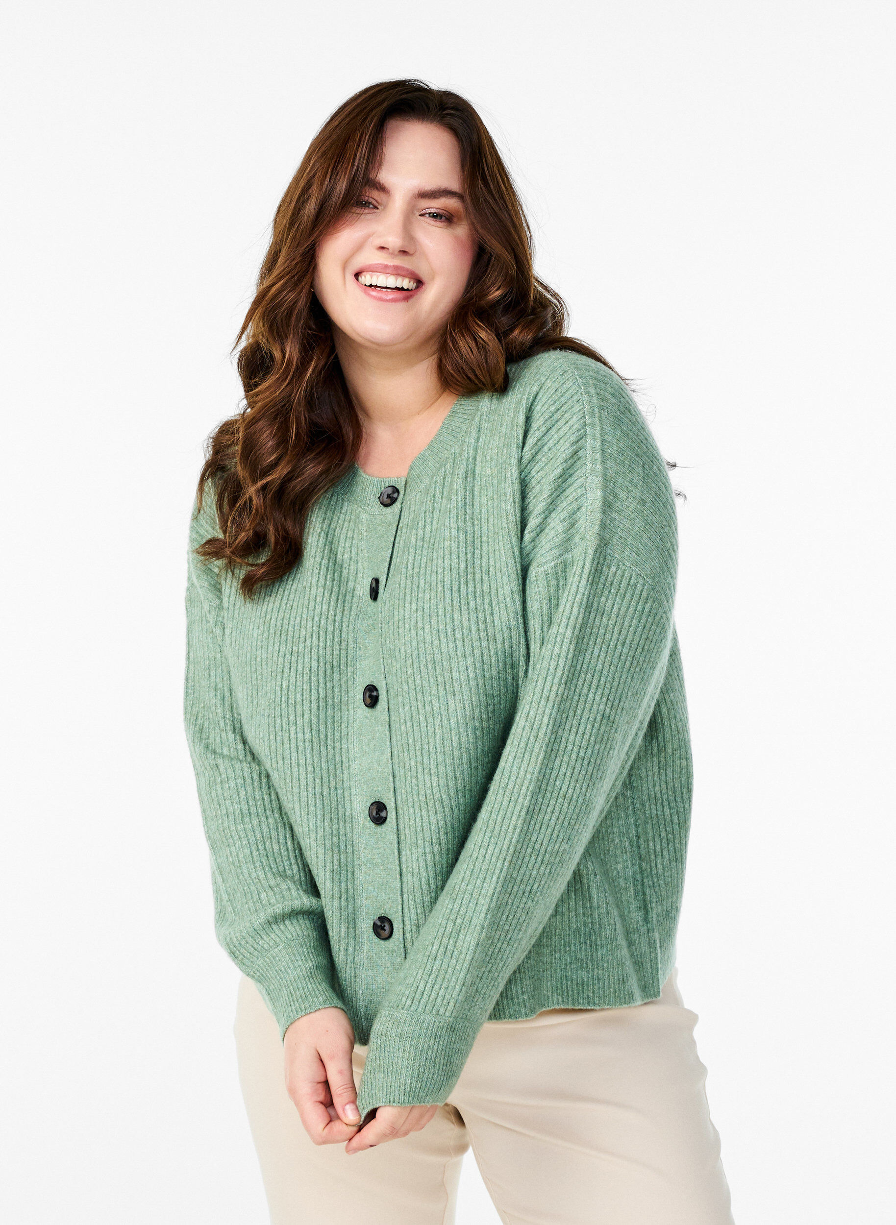 Zizzi Ribbestrikket cardigan med knapper, Gr&oslash;nn, Model image number 0