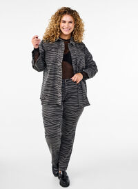 Emily jeans med sebramønster, Svart Emily jeans med sebramønster, Svart, Model
