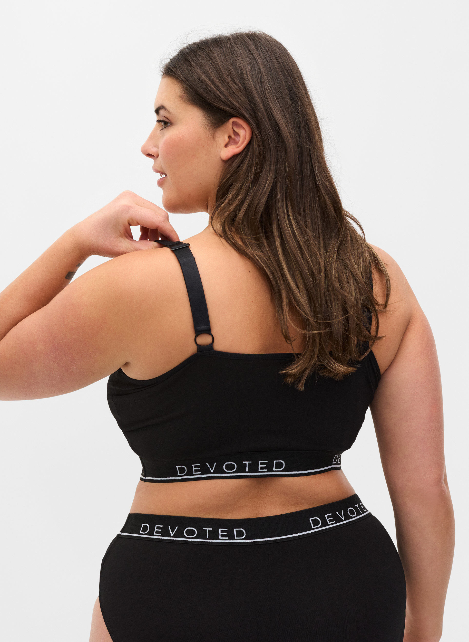 Zizzi BH med justerbare stropper i bomull, Svart, Model image number 1