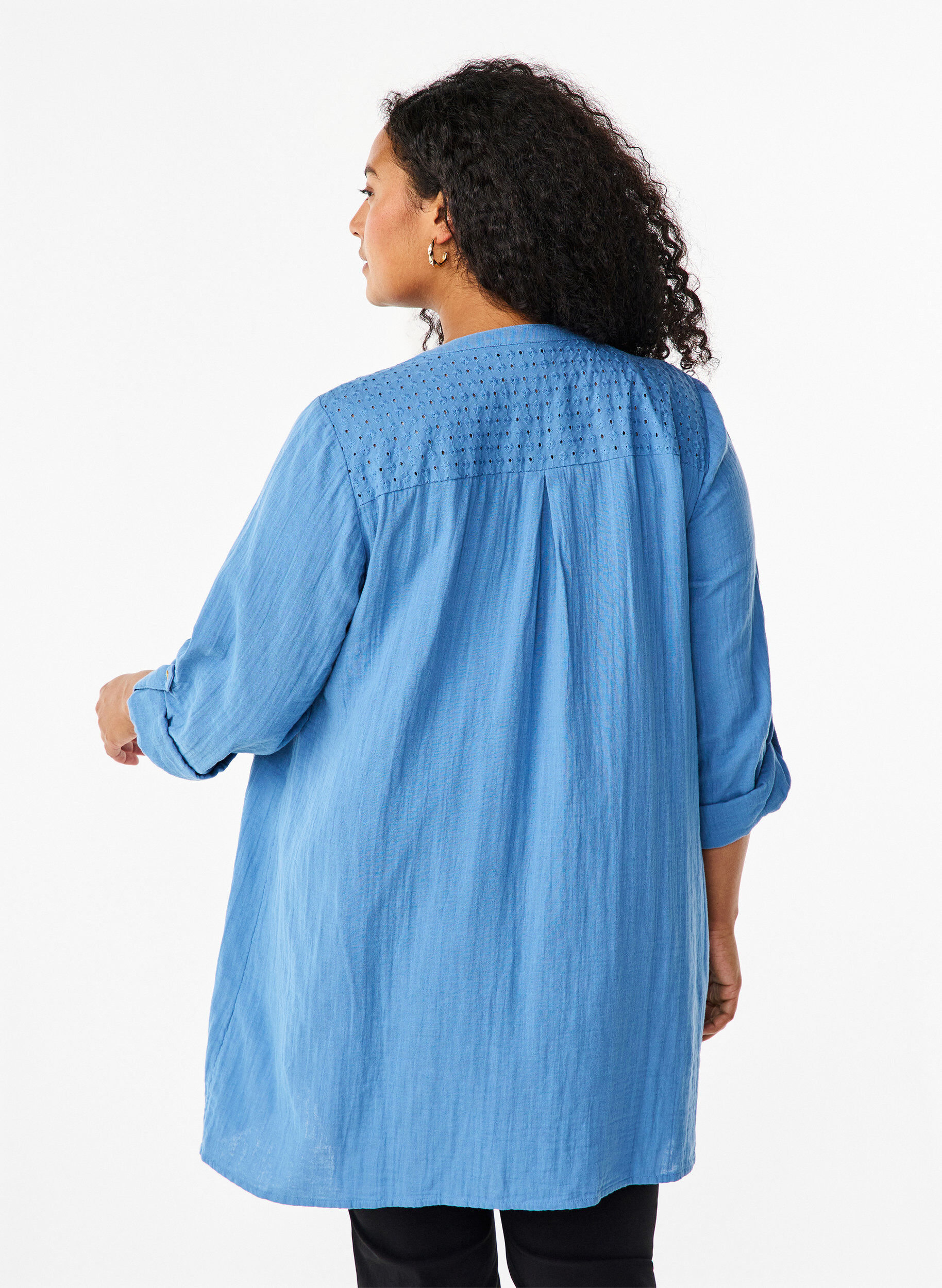 Zizzi Tunika i bomull med engelsk broderi, Riverside, Model image number 1