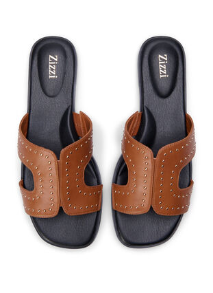Zizzi Flate slip-on-sandaler med bred passform og nitter, Brun, Packshot image number 2