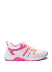 Wide fit sneakers