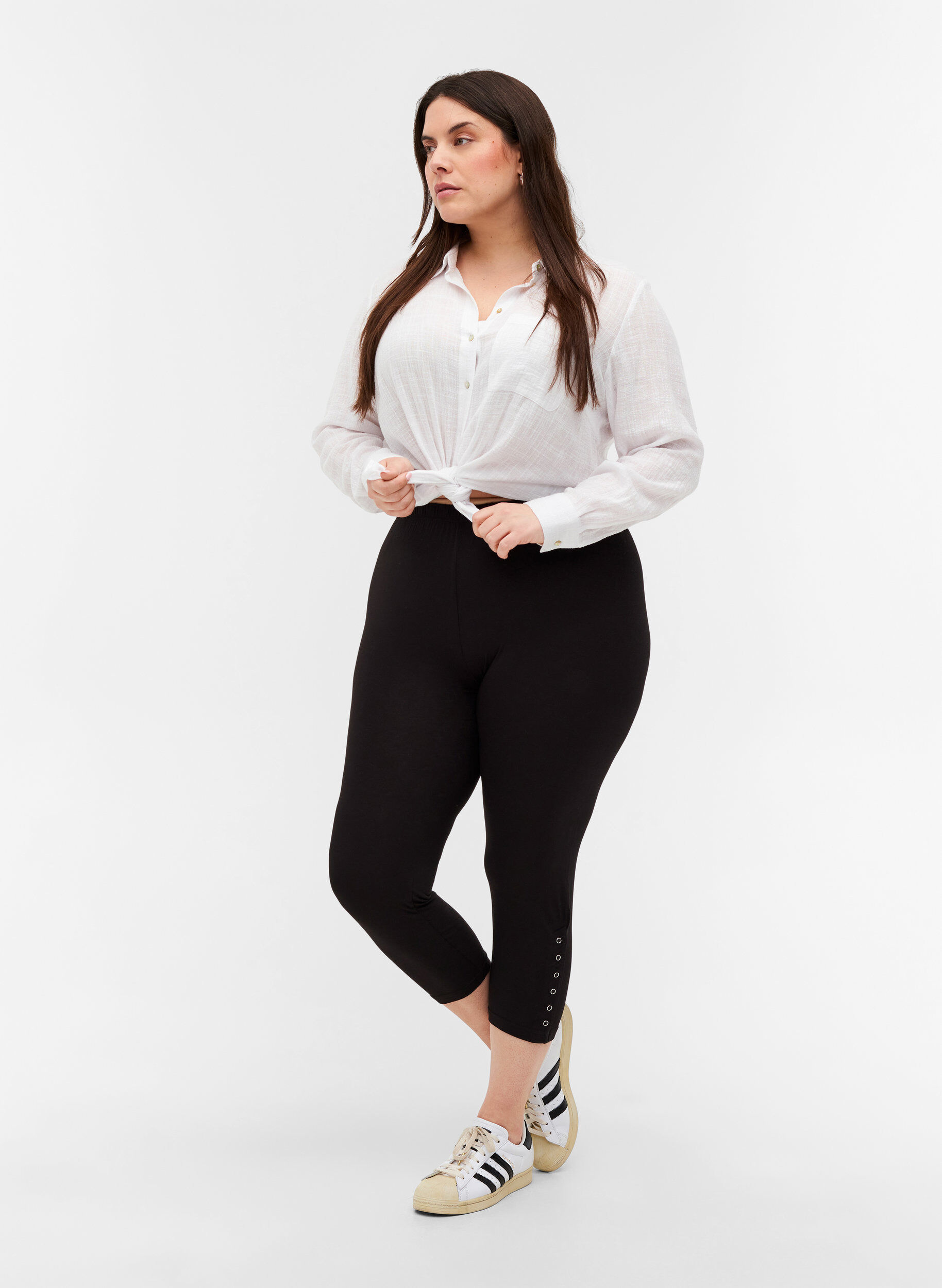 Zizzi 3/4-leggings med knapper, Black, Model image number 0