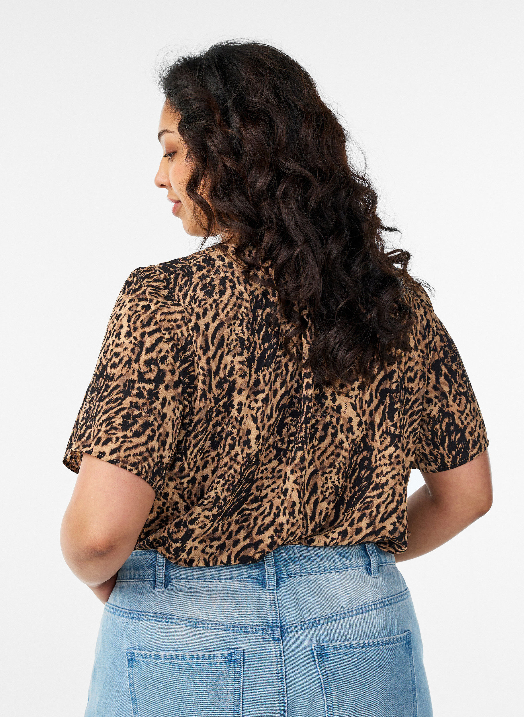 ZizziBluse med korte ermer og v-hals, Brun, Model image number 2