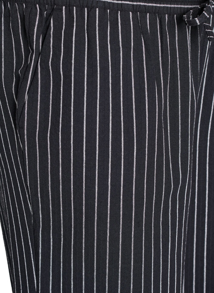 L&oslash;se bukser med h&oslash;y midje og lommer, Svart, Packshot image number 2