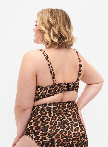 Leopardmønstrete bikinioverdel med stringdetaljer, Autentic Leopard, Model image number 1