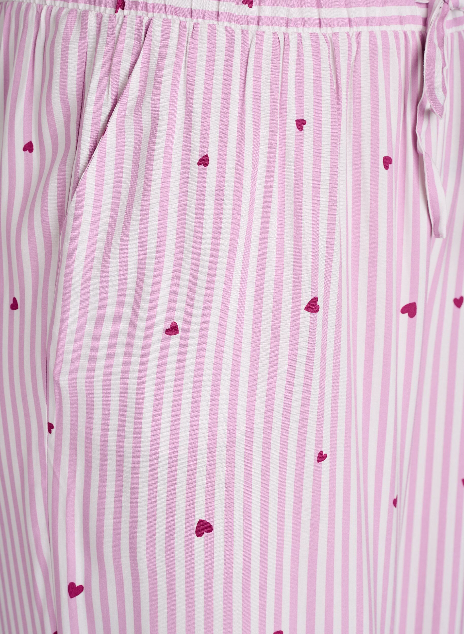 ZizziLoose fit nattbukser med striper og hjerter, Rosa, Packshot image number 2