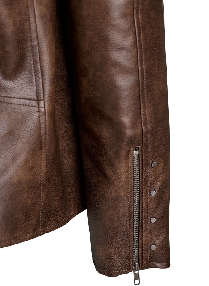 Imitert skinnjakke med nagler og lommer, Brown, Packshot