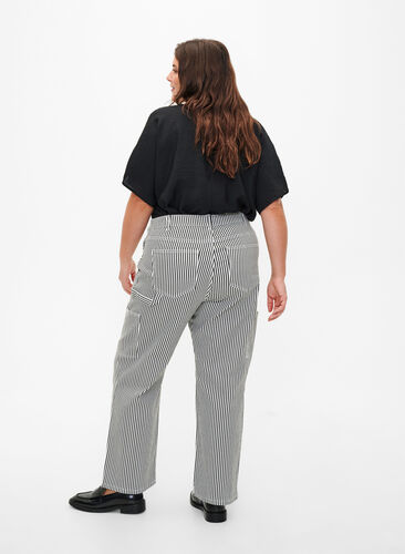 Zizzi Stripete cargojeans med rett passform, Black White Stripe, Model image number 1