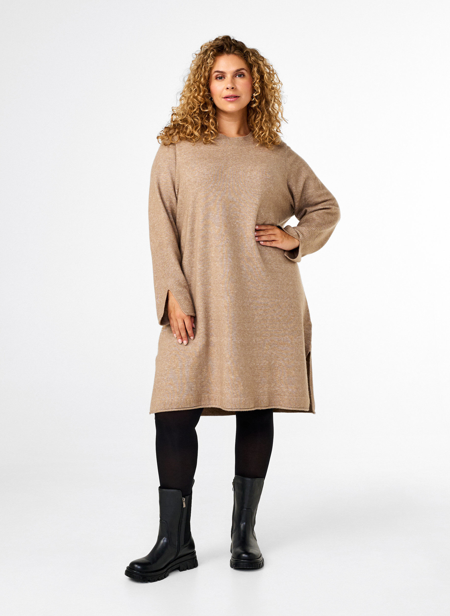 Zizzi Strikket kjole med rund hals og splitt, Desert Taupe Mel., Model image number 2