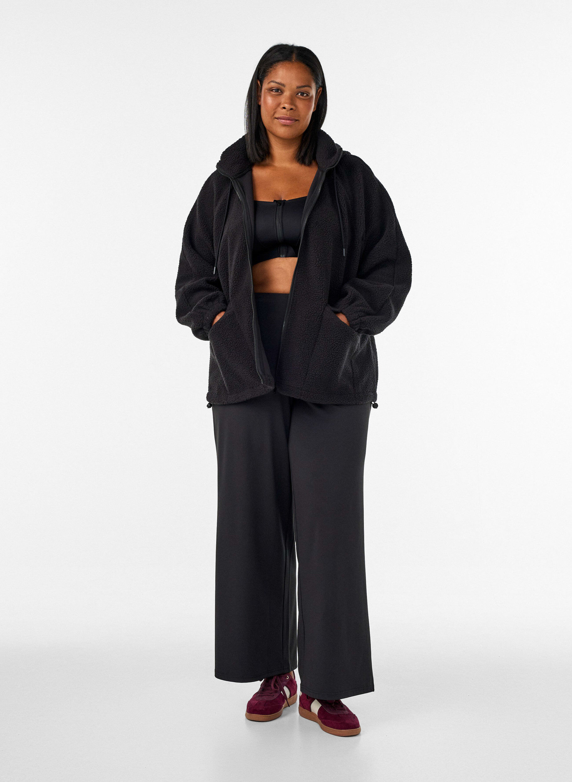 ZizziTeddyjakke med hette og glidel&aring;s, Svart, Model image number 1