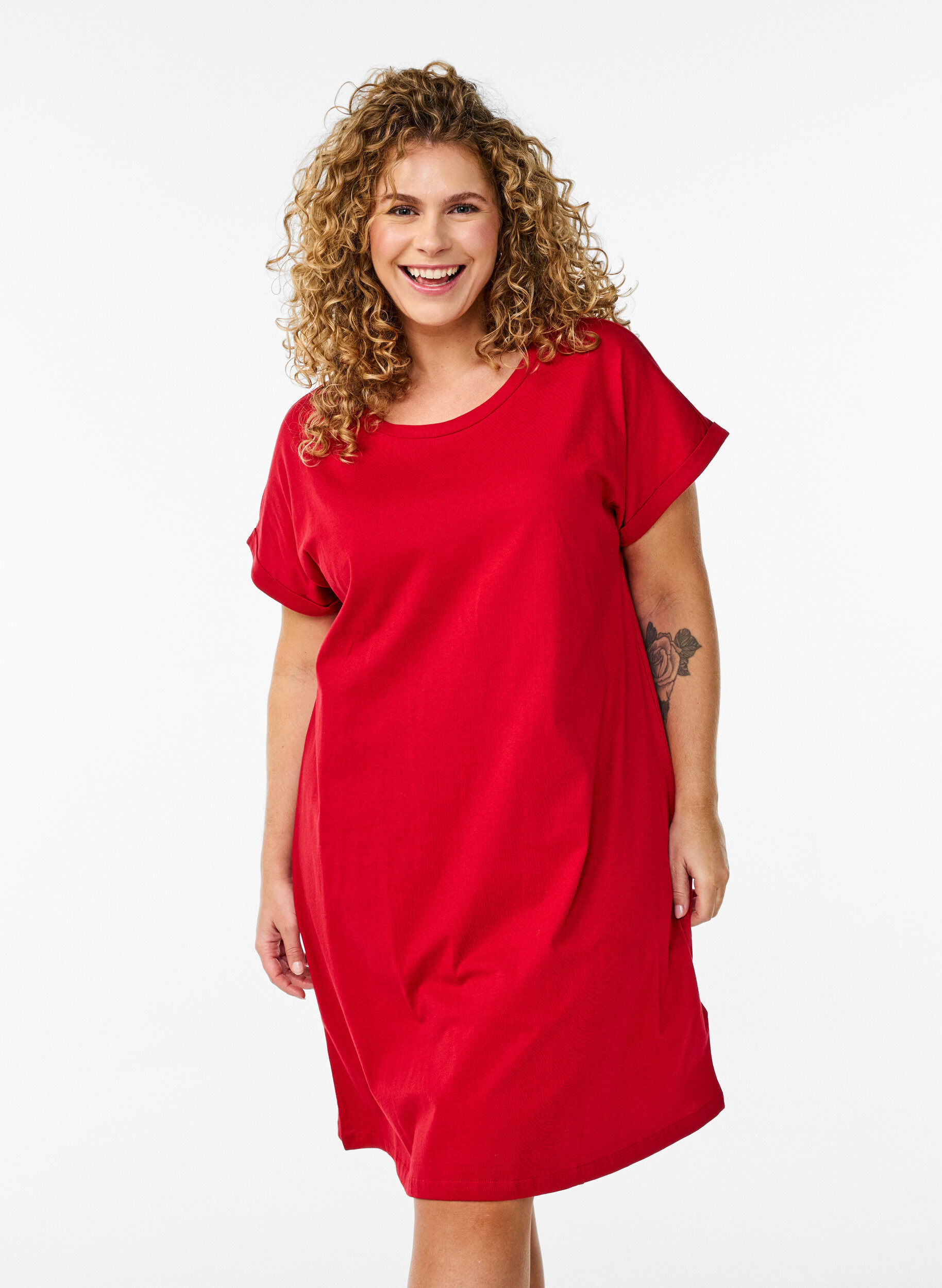 Zizzi2-pakk T-skjortekjole med korte ermer, R&oslash;d, Model image number 0