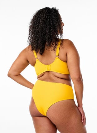 Zizzi Brazilian bikinitruse med normal midje, Gul, Model image number 1