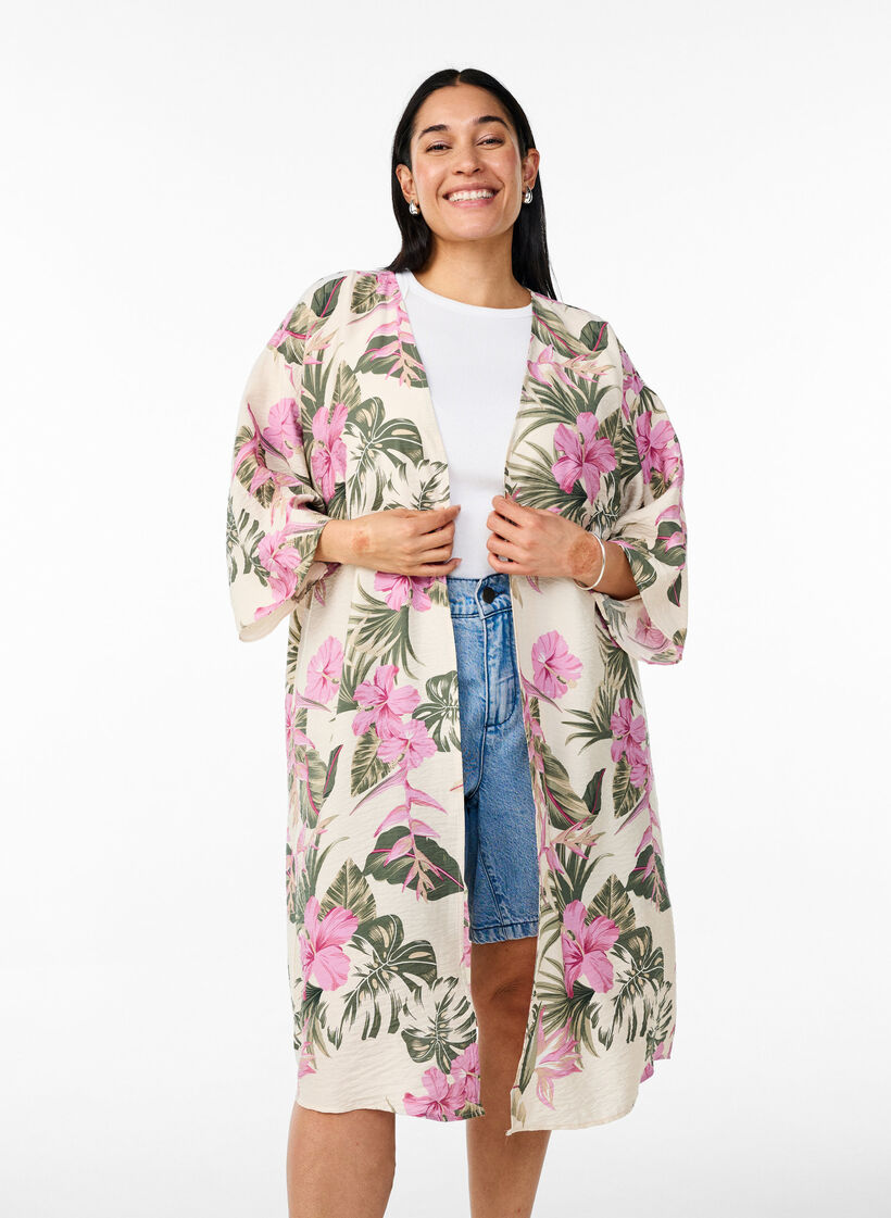 Kimono i viskose med 3/4 ermer, Vanilje, Model image number 0