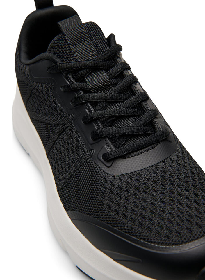 Wide fit - Komfortable sneakers med støtabsorberende såle, Black, Packshot