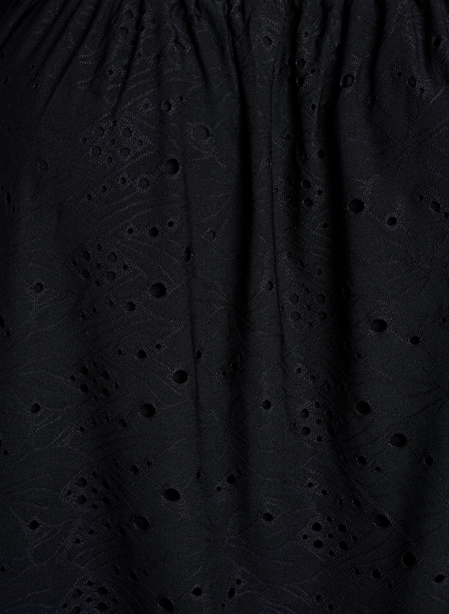 ZizziBluse med korte puffede ermer og hullm&oslash;nster, Svart, Packshot image number 2