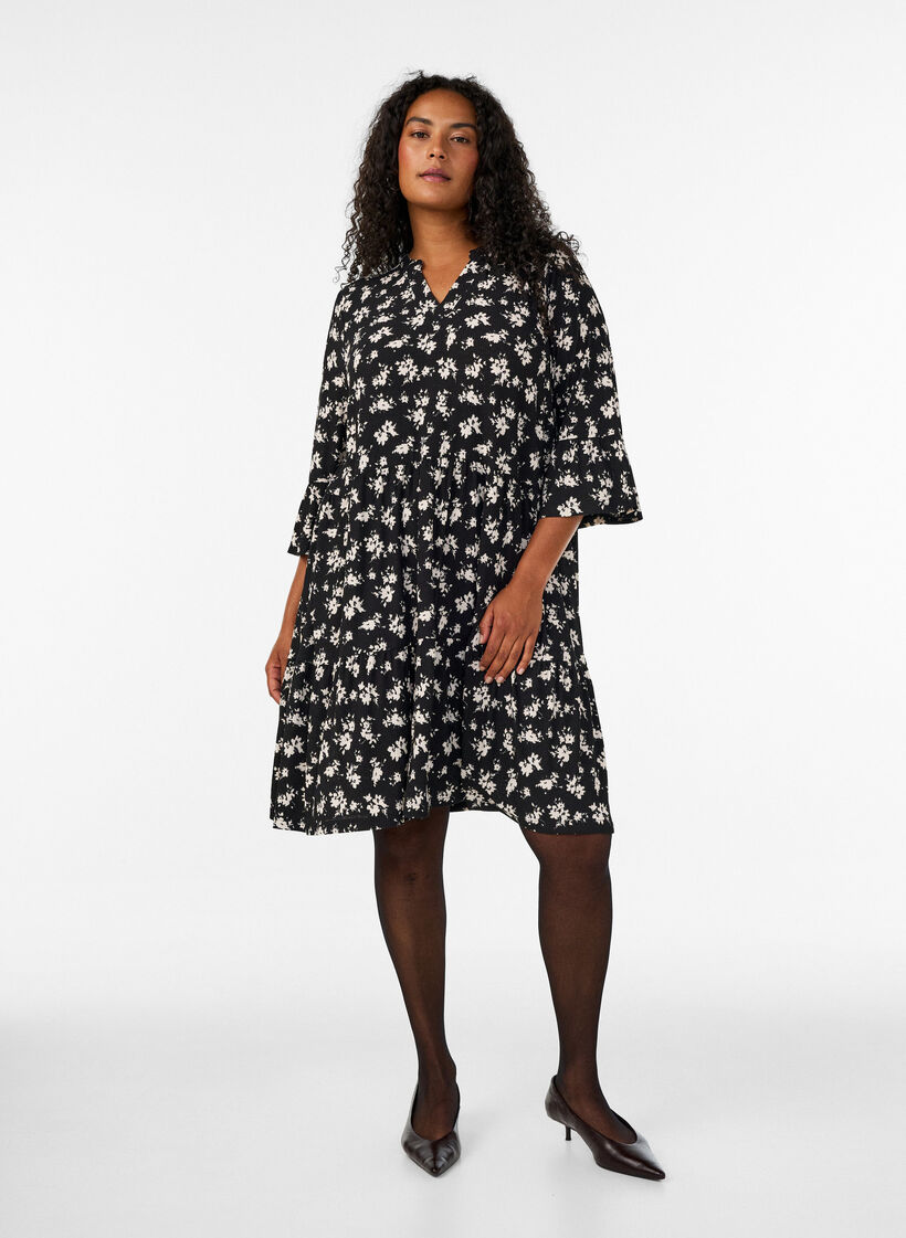 Kort A-linjet jerseykjole med heldekkende print, Svart, Model image number 1