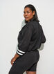Sporty nettingtopp med teksttrykk, Svart, Model image number 2