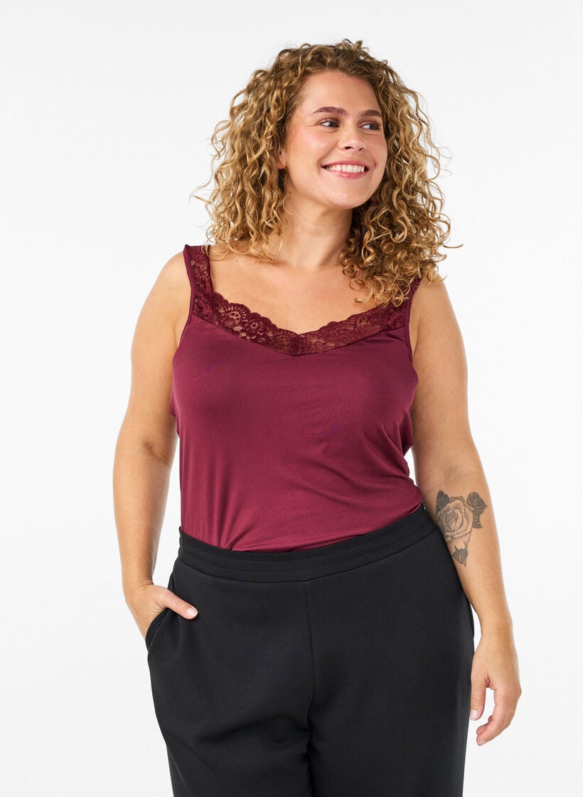 Topp i viskose med blondekant, R&oslash;d, Model image number 0