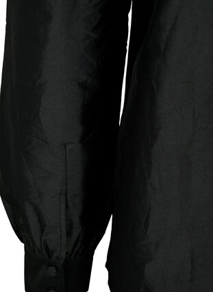 Skinnende skjortebluse med volanger, Black, Packshot image number 3