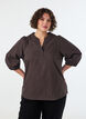 Rutete bluse med V-hals og 3/4-ermer, Brun, Model image number 0