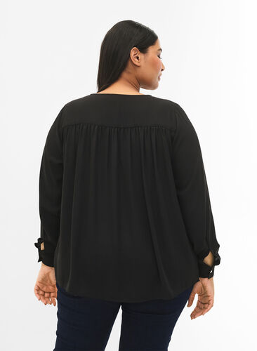 Bluse med lange ermer og rynker på ryggen, Black, Model image number 1