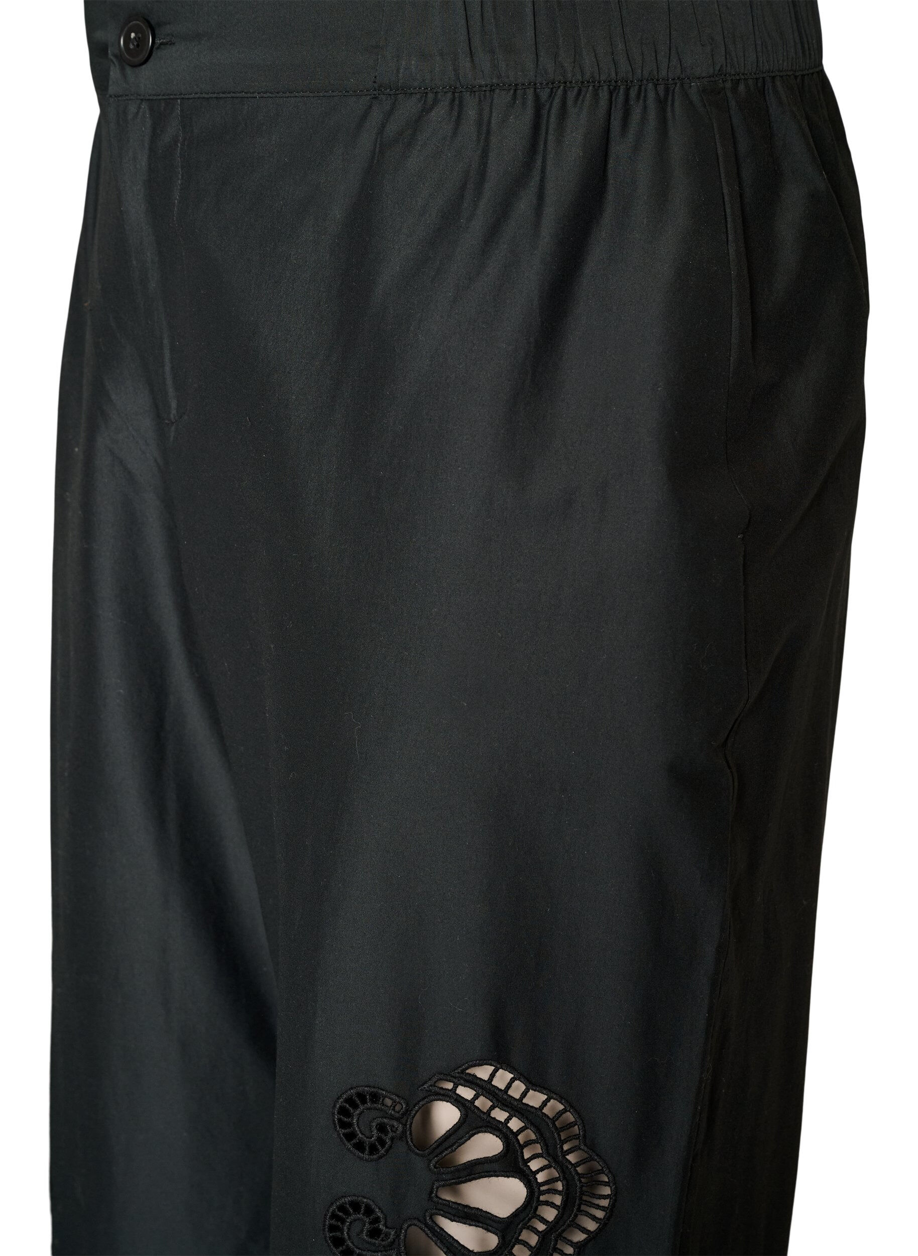 ZizziBomullsbukser med broderte utskj&aelig;ringer, Svart, Packshot image number 2