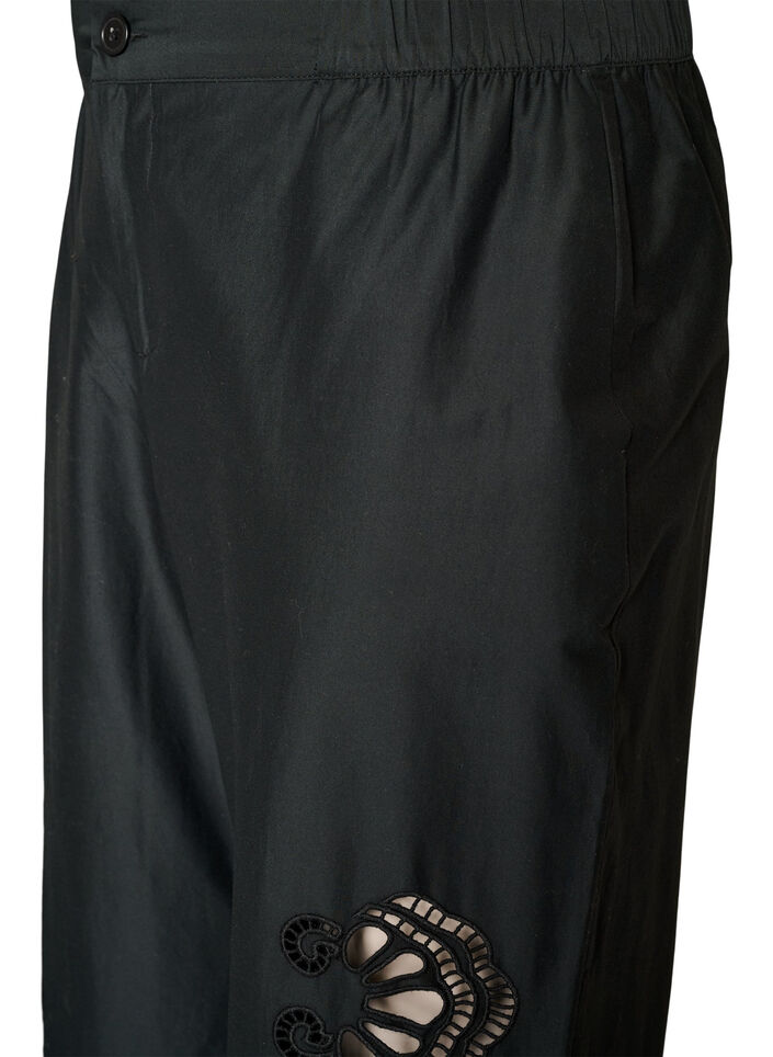 Bomullsbukser med broderte utskj&aelig;ringer, Svart, Packshot image number 2
